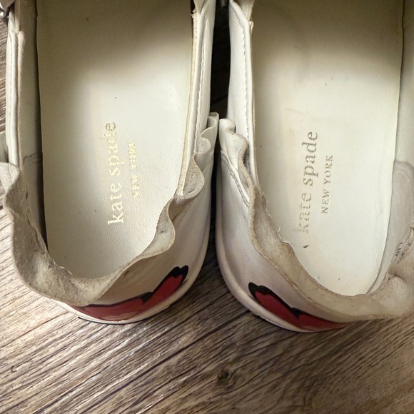 Kate Spade NY Flower Ruffled Leather Lima Sneakers size 7.5 - Picture 6 of 6